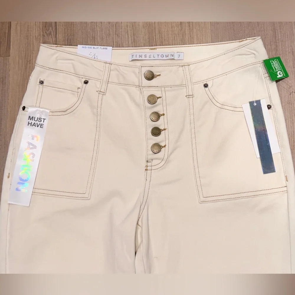 Mid rise slim flare Cream Button-Fly Jeans women’s size 7/28 New
